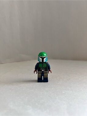 LEGO Star Wars Female Mandalorian Tribe Warrior Minifigure